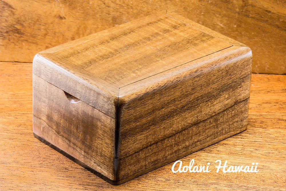 Hawaiian Koa Box for Keepsake Jewelry Gift - Aolani Hawaii - 2