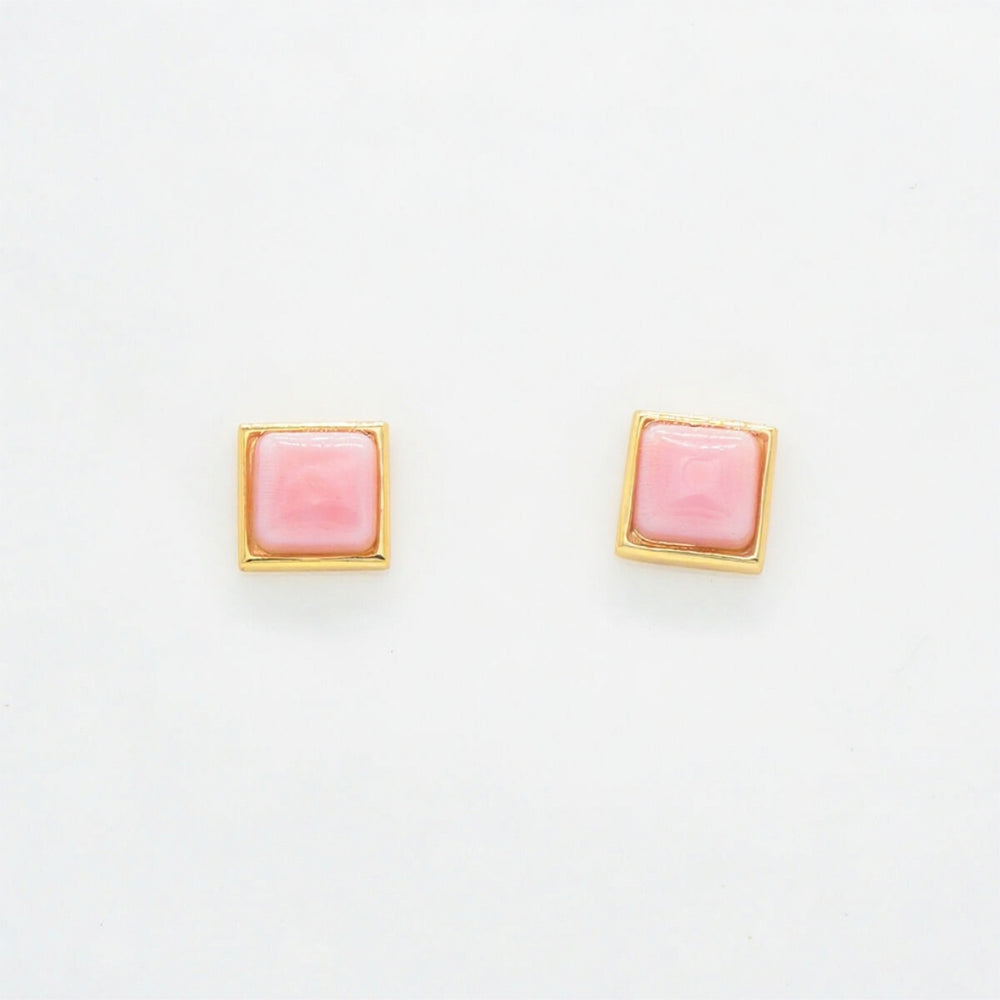 Queen Conch Shell Post Earring