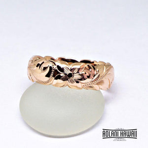
            
                Load image into Gallery viewer, Hawaiian Ring - Hand Engraved 14k Gold Barrel Ring (6mm width, Barrel style)
            
        