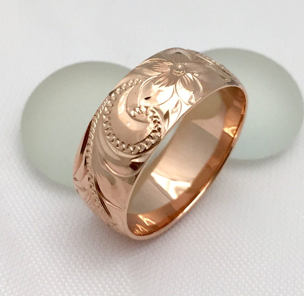 
            
                Load image into Gallery viewer, 14K Gold traditional Hawaiian Hand Engraved Ring 8mm Width Barrel - Aolani Hawaii - 4
            
        